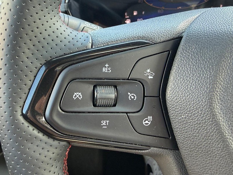 Chevrolet Trax Vehicle Full-screen Gallery Image 18
