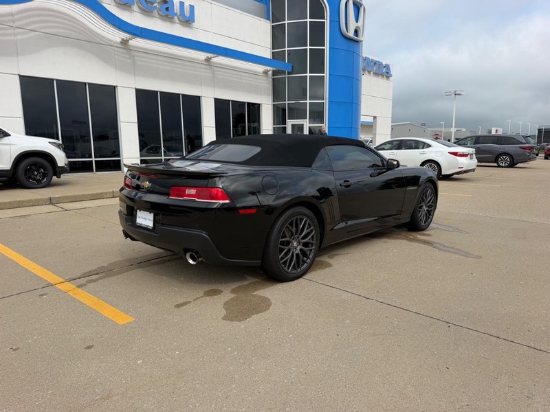 Chevrolet Camaro Vehicle Full-screen Gallery Image 02