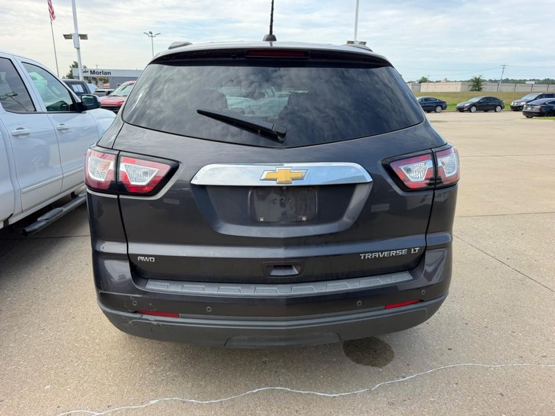 Chevrolet Traverse Vehicle Full-screen Gallery Image 03