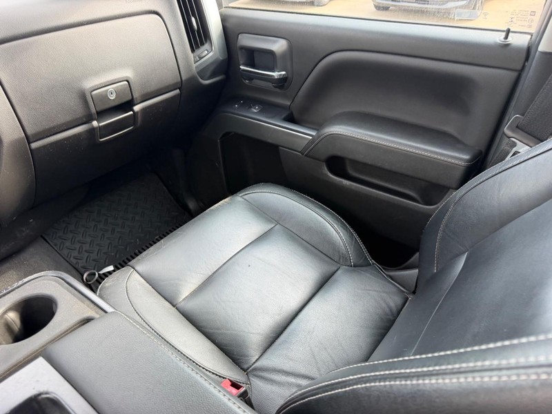 Chevrolet Silverado 1500 LD Vehicle Full-screen Gallery Image 15