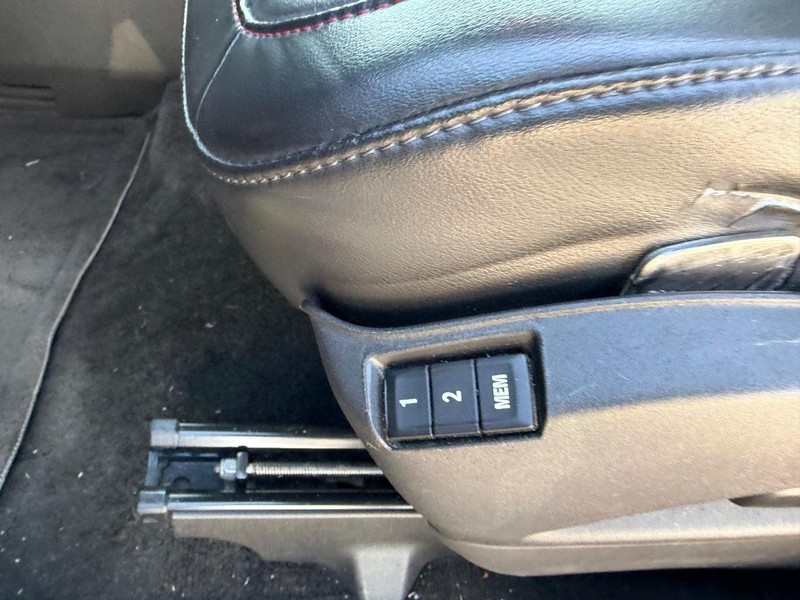 Chevrolet Equinox Vehicle Full-screen Gallery Image 21