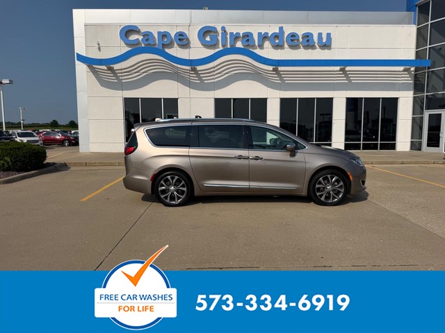 Cape Girardeau MO 2018 Chrysler Pacifica more details - chrysler pacifica