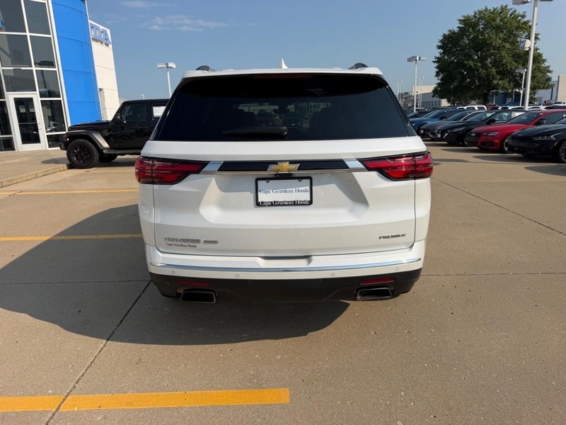Chevrolet Traverse Vehicle Full-screen Gallery Image 03
