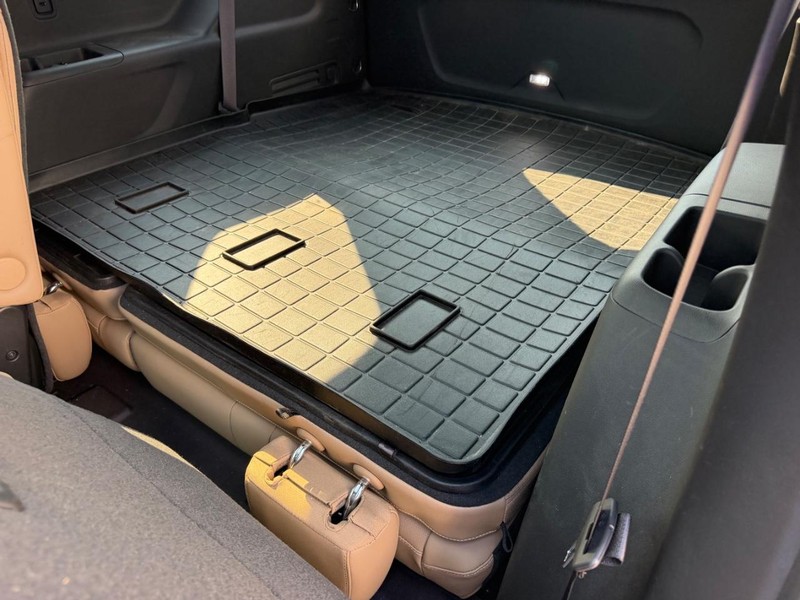 Chevrolet Traverse Vehicle Full-screen Gallery Image 09