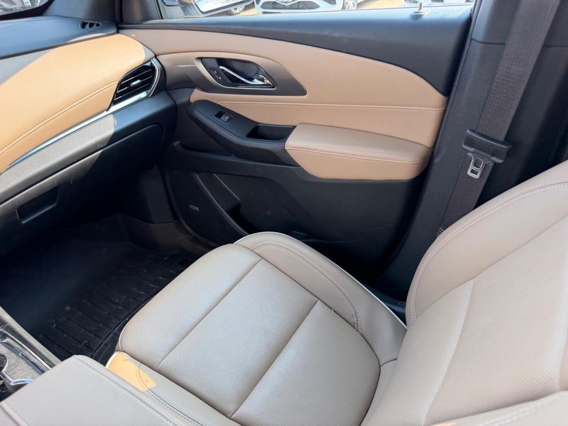 Chevrolet Traverse Vehicle Full-screen Gallery Image 20