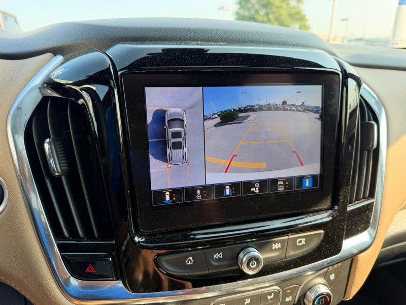 Chevrolet Traverse Vehicle Full-screen Gallery Image 25