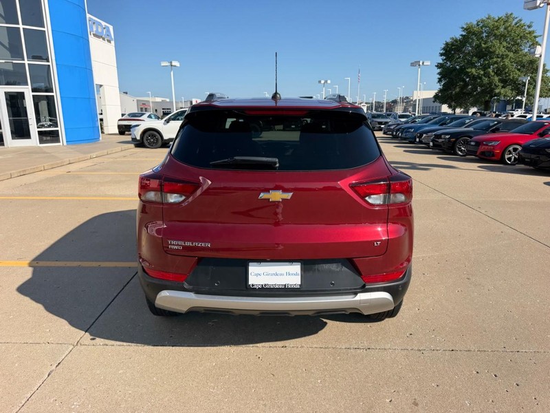Chevrolet TrailBlazer Vehicle Full-screen Gallery Image 03