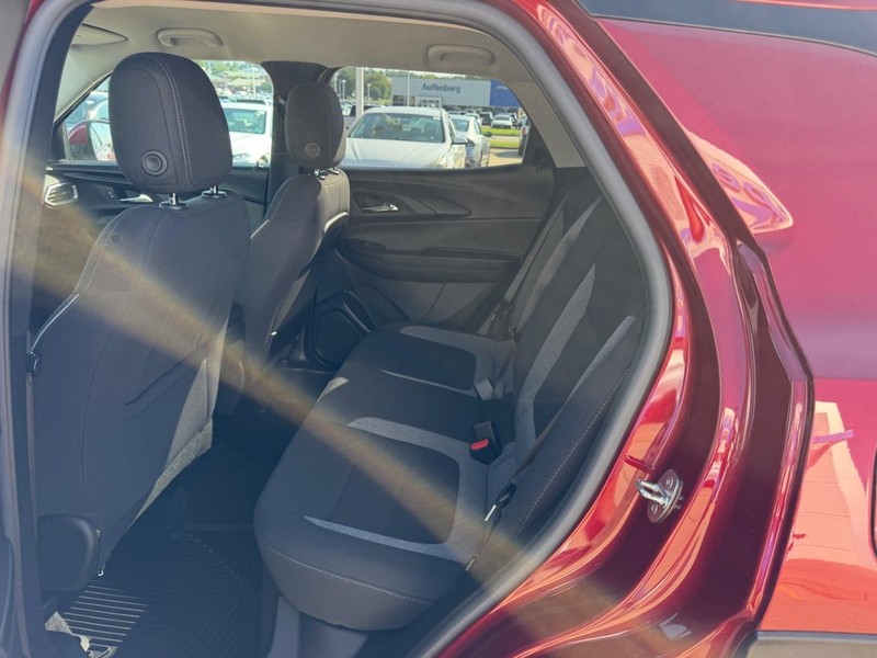 Chevrolet TrailBlazer Vehicle Full-screen Gallery Image 08