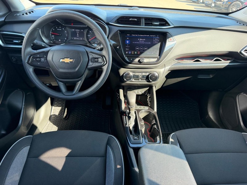 Chevrolet TrailBlazer Vehicle Full-screen Gallery Image 09