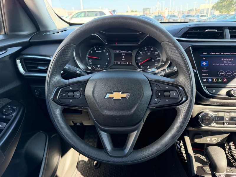 Chevrolet TrailBlazer Vehicle Full-screen Gallery Image 10