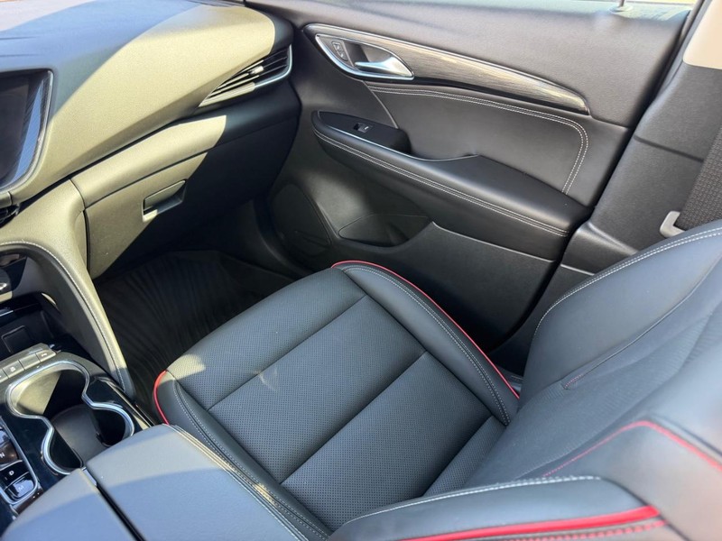 Buick Envision Vehicle Full-screen Gallery Image 18
