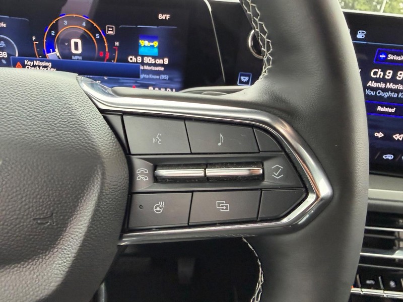 Chevrolet Traverse Vehicle Full-screen Gallery Image 15