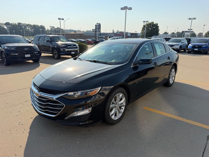 Chevrolet Malibu Vehicle Full-screen Gallery Image 06