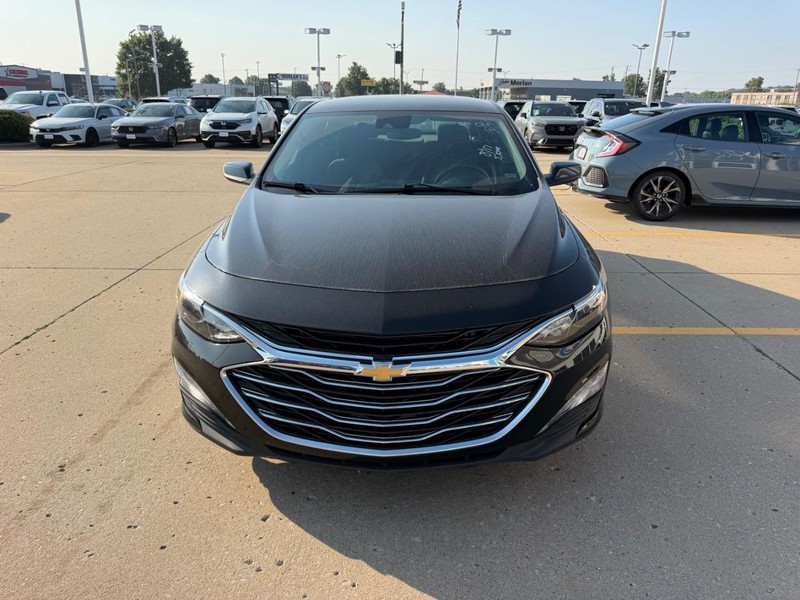 Chevrolet Malibu Vehicle Full-screen Gallery Image 07