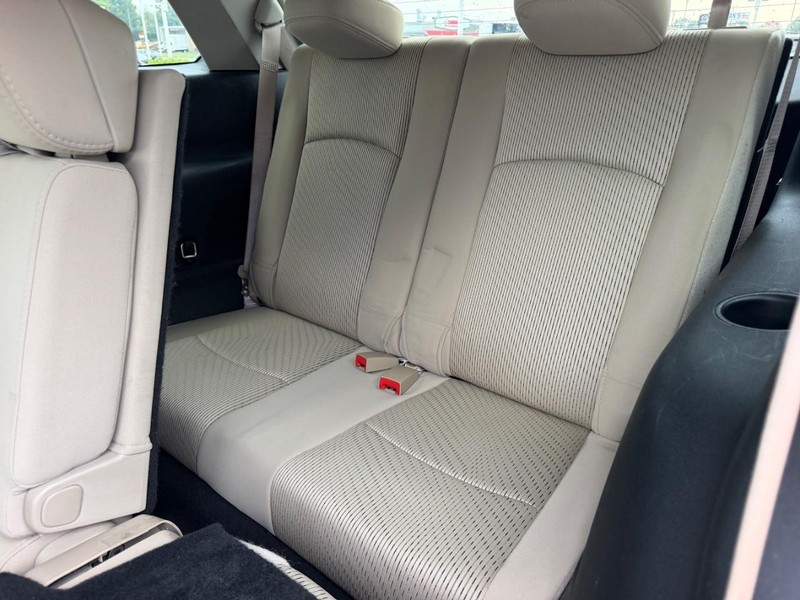 Dodge Journey Vehicle Full-screen Gallery Image 07