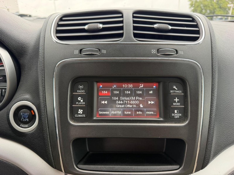 Dodge Journey Vehicle Full-screen Gallery Image 14