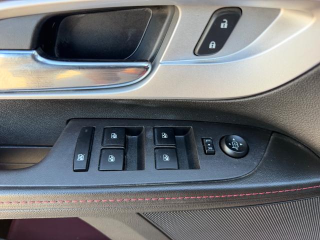 Chevrolet Equinox Vehicle Full-screen Gallery Image 19