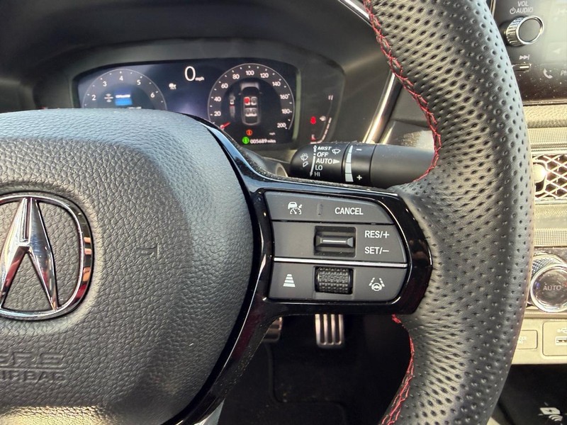 Acura Integra Vehicle Full-screen Gallery Image 12