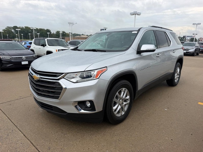 Chevrolet Traverse Vehicle Full-screen Gallery Image 07