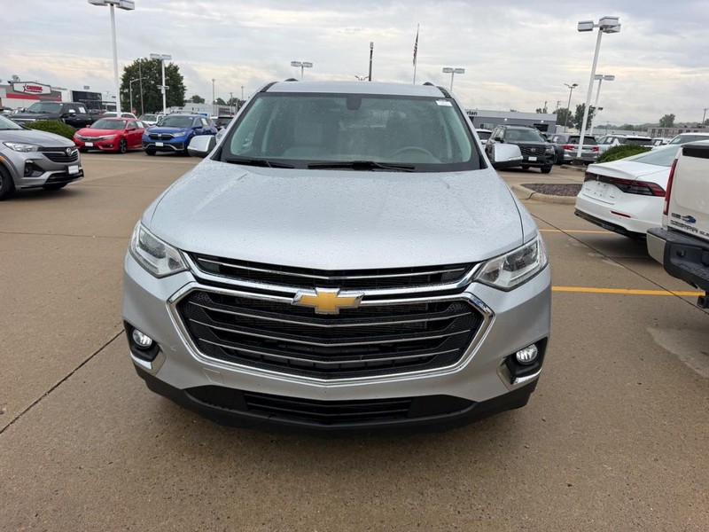 Chevrolet Traverse Vehicle Full-screen Gallery Image 08