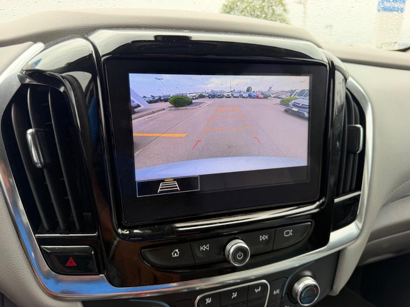 Chevrolet Traverse Vehicle Full-screen Gallery Image 23