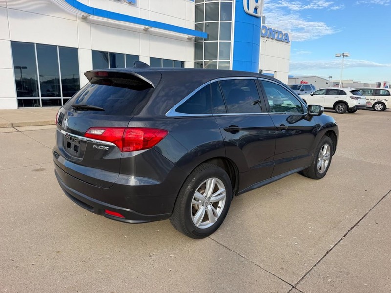 Acura RDX Vehicle Full-screen Gallery Image 02