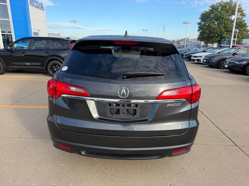 Acura RDX Vehicle Full-screen Gallery Image 03