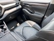 2021 Toyota Highlander AWD (Natl) thumbnail image 18