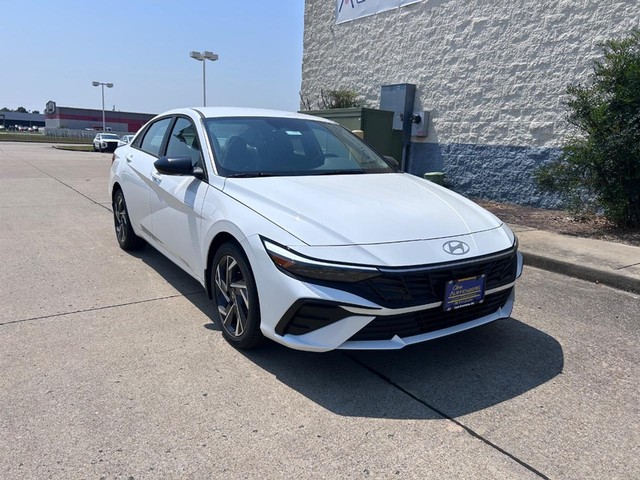 Cape Girardeau MO 2025 Hyundai Elantra more details - hyundai elantra