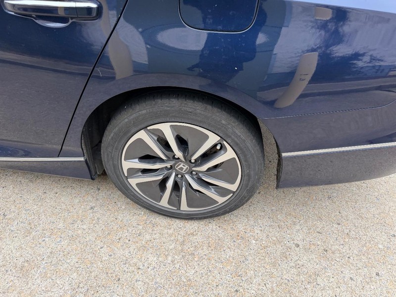 Honda Accord Hybrid Vehicle Full-screen Gallery Image 06