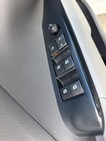 2018 Toyota Camry Auto (Natl) thumbnail image 15