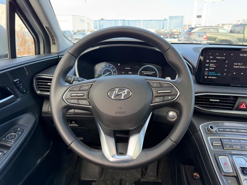 Hyundai Santa Fe Hybrid Vehicle Full-screen Gallery Image 11