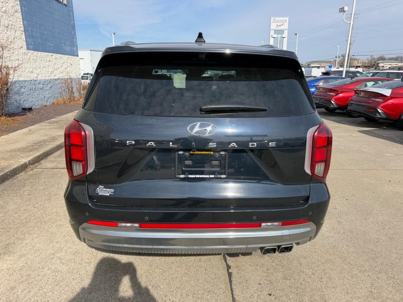 Hyundai Palisade Vehicle Full-screen Gallery Image 04