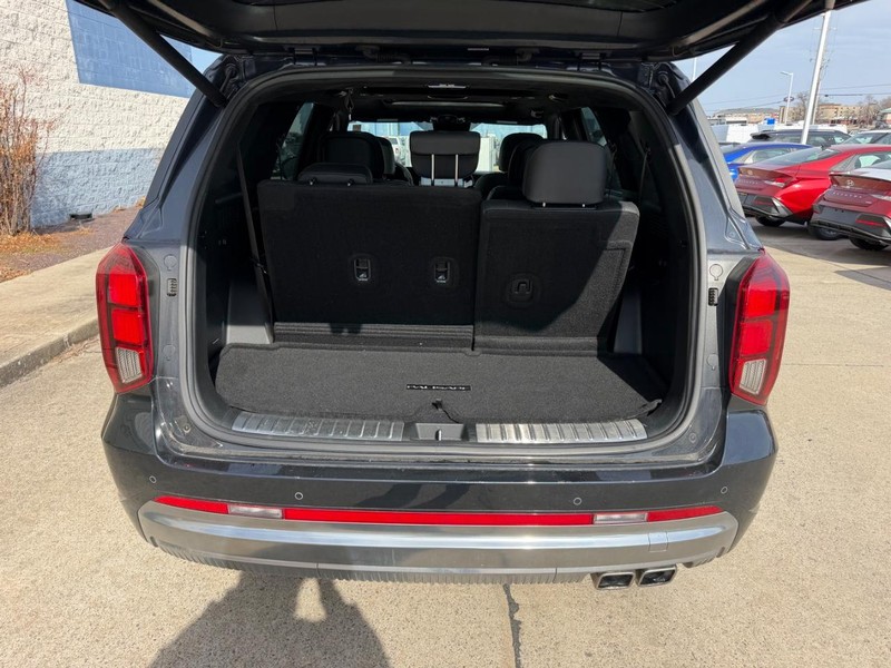 Hyundai Palisade Vehicle Full-screen Gallery Image 05