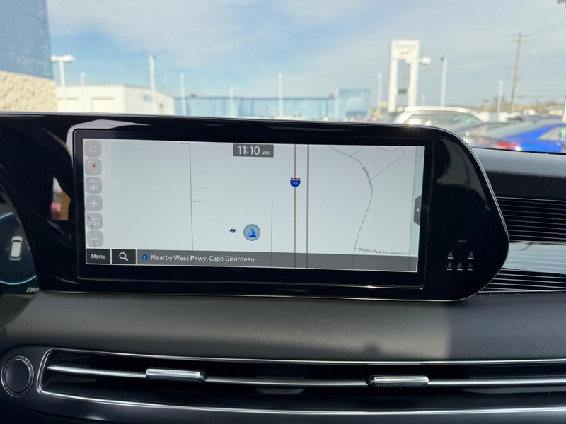 Hyundai Palisade Vehicle Full-screen Gallery Image 16