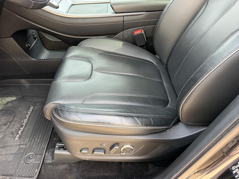Hyundai Palisade Vehicle Full-screen Gallery Image 22