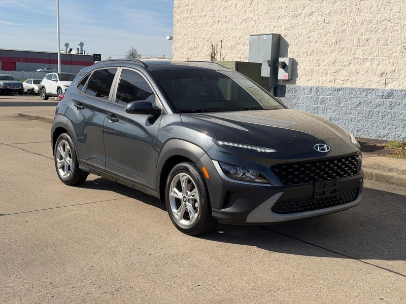 Hyundai Kona Vehicle Full-screen Gallery Image 01