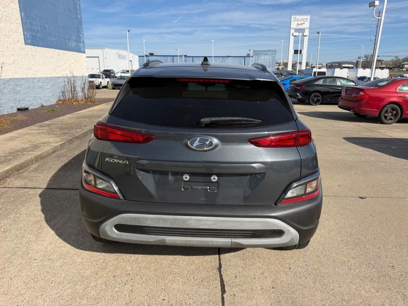 Hyundai Kona Vehicle Full-screen Gallery Image 04
