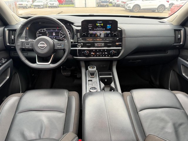 2023 Nissan Pathfinder SL - Photo 12