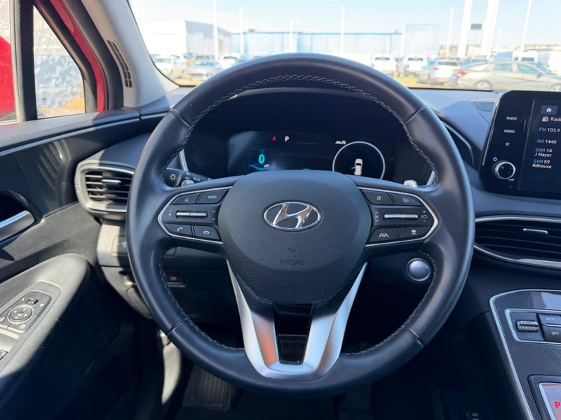 Hyundai Santa Fe Vehicle Full-screen Gallery Image 10