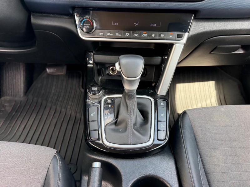 Kia Seltos Vehicle Full-screen Gallery Image 14