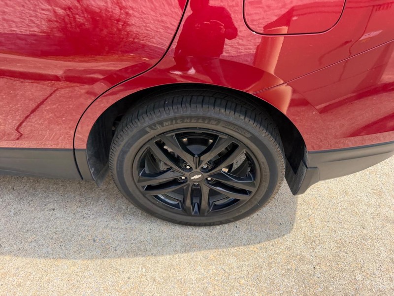 Chevrolet Equinox Vehicle Full-screen Gallery Image 07
