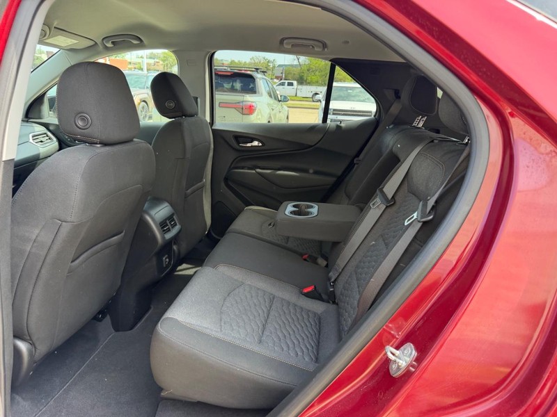 Chevrolet Equinox Vehicle Full-screen Gallery Image 08