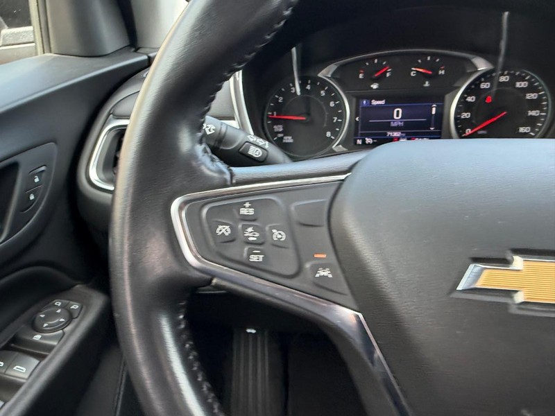 Chevrolet Equinox Vehicle Full-screen Gallery Image 11