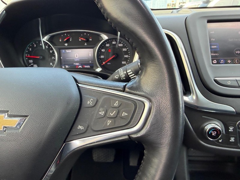 Chevrolet Equinox Vehicle Full-screen Gallery Image 12