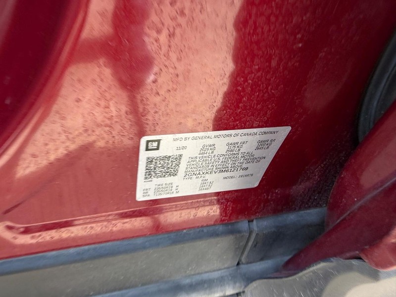 Chevrolet Equinox Vehicle Full-screen Gallery Image 21
