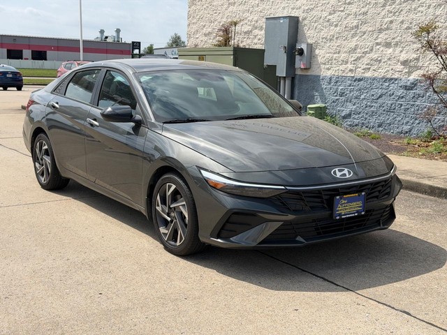 Cape Girardeau MO 2025 Hyundai Elantra more details - hyundai elantra