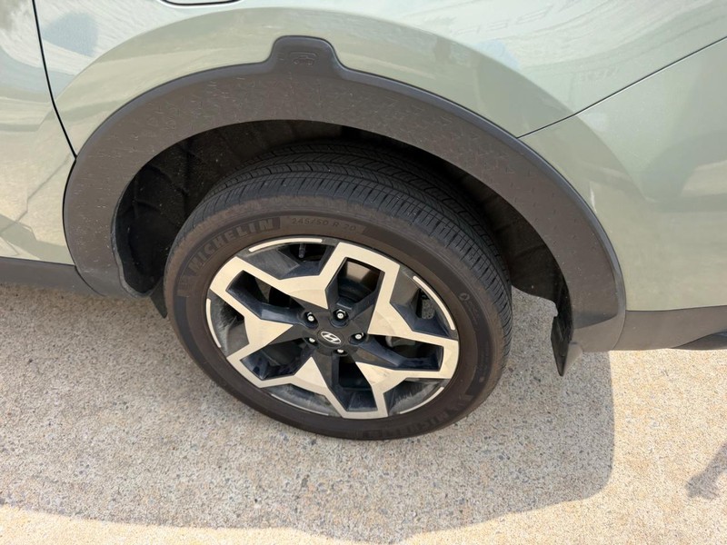 Hyundai Santa Cruz Vehicle Full-screen Gallery Image 06