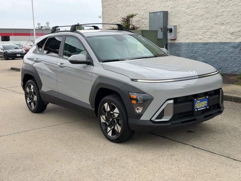 Hyundai Kona Vehicle Full-screen Gallery Image 01