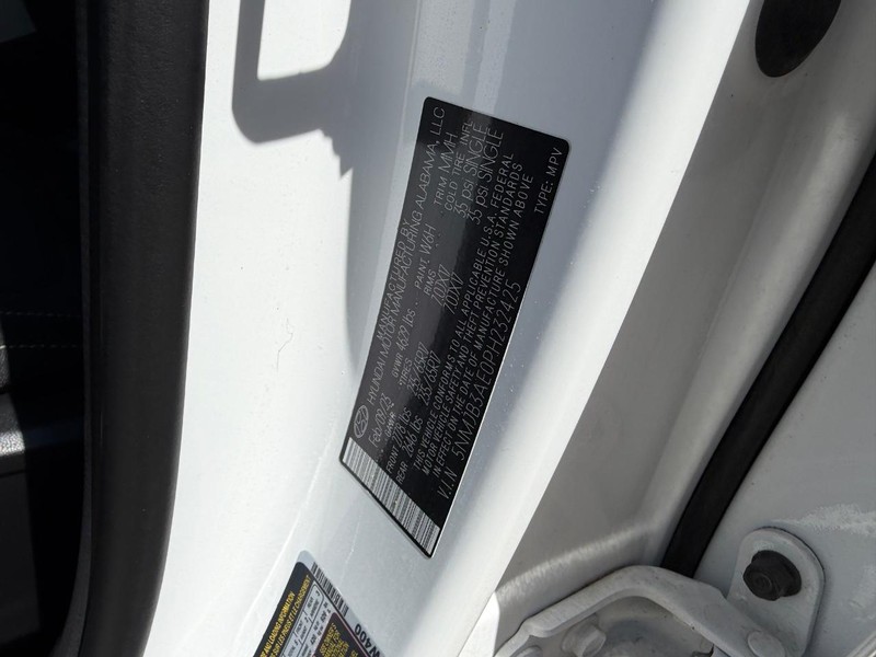 Hyundai Tucson Vehicle Full-screen Gallery Image 21